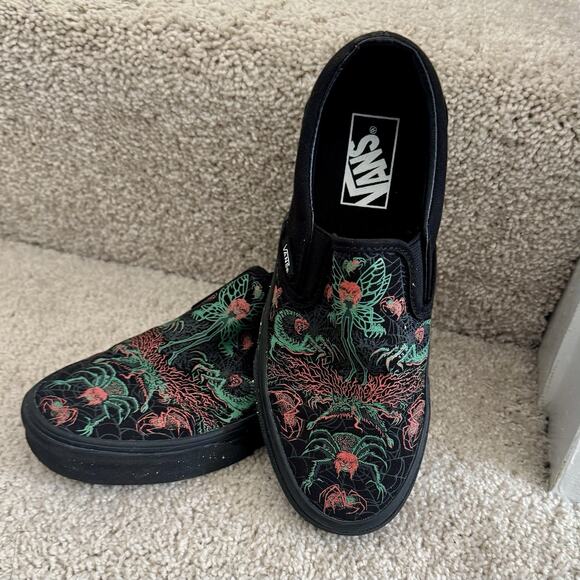 Vans Slip On Evil Omen Glow N Dark Spider Gothcore Dark Academia Womens 7 - Picture 9 of 13